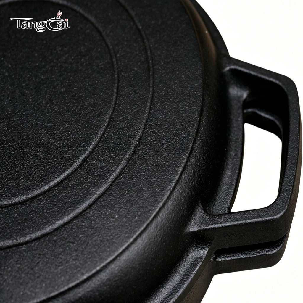 Wholesale Pre-Seasoned Cast Iron 2-in-1 Combo Cooker, Round Bread Baker & Roasting Pan